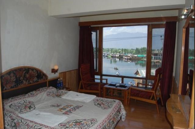 Hotel Imperial Lake View Σριναγκάρ Δωμάτιο φωτογραφία